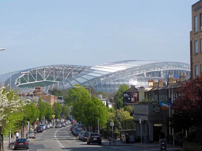 Stadion mit schließbarem Dach, Architekturaufnahme